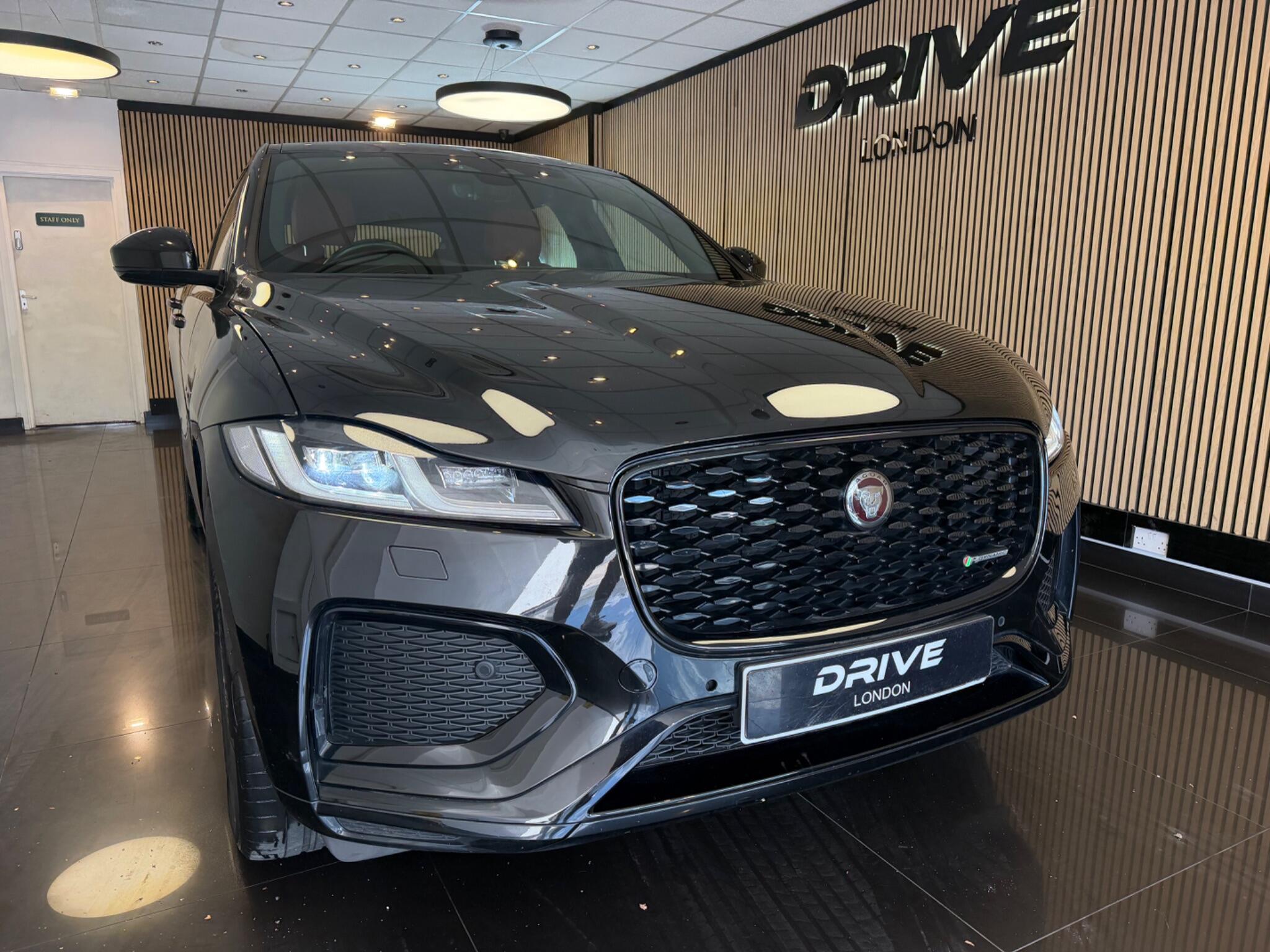 Jaguar F-PACE